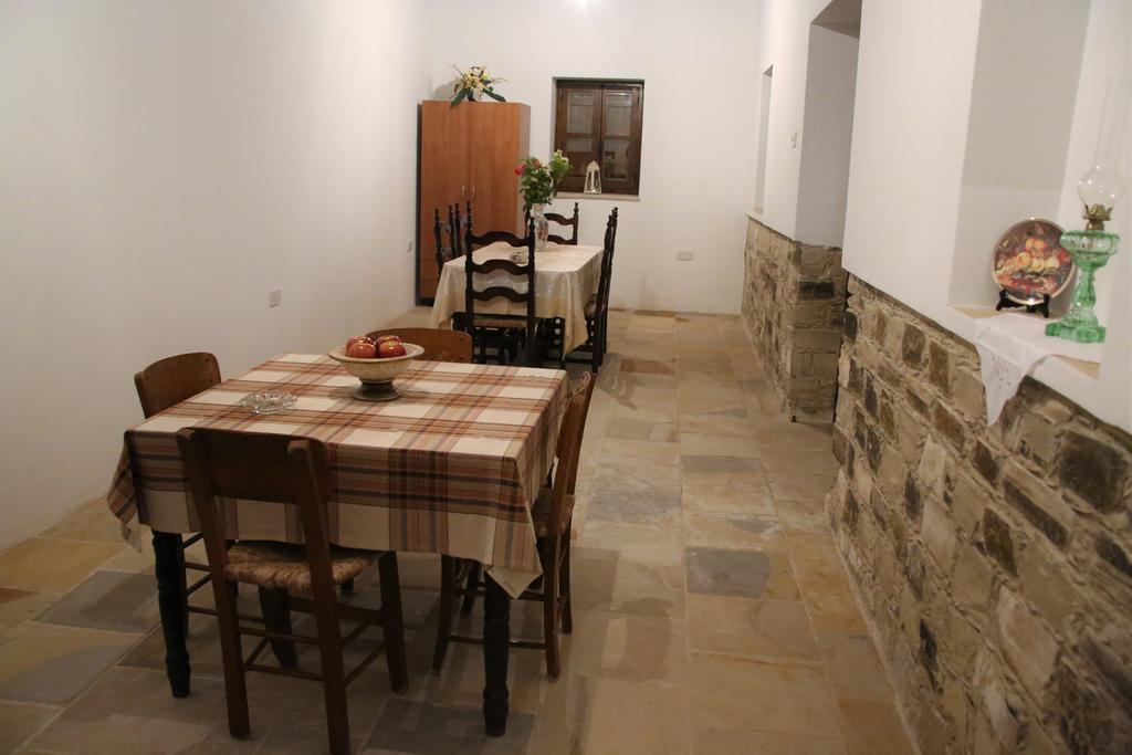 Charoullas Traditional Mansion Villa Alaminos Ngoại thất bức ảnh